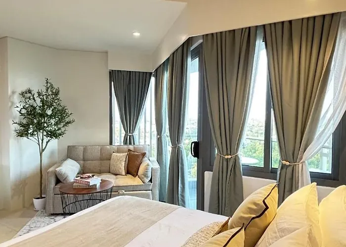 12th Floor Tambuli, Sea View, Balcony Apartment Lapu-Lapu City